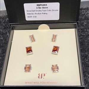 A Bar Above Smokey Topaz Earrings Set